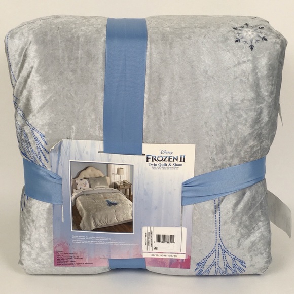 New Frozen 2 Fearless Journey Twin Quilt Set - Picture 3 of 4